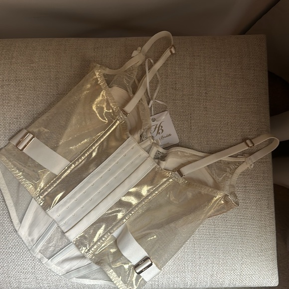Honey Birdette “Marilyn” Gold/Nude Bustier 32DD NWT - Picture 12 of 15